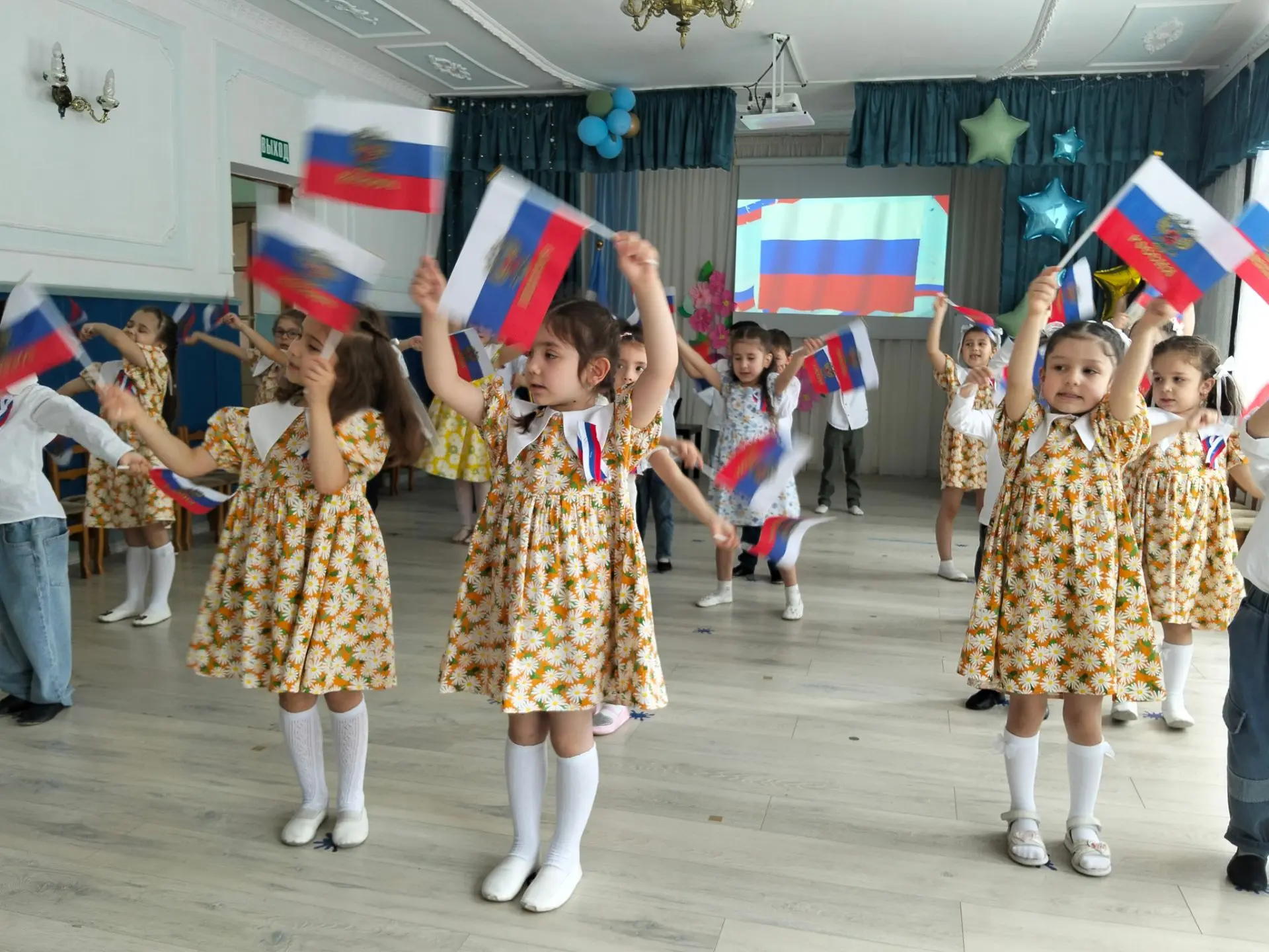 В детском саду проведён праздник День России. Этот праздник по праву можно считать праздником нашей 