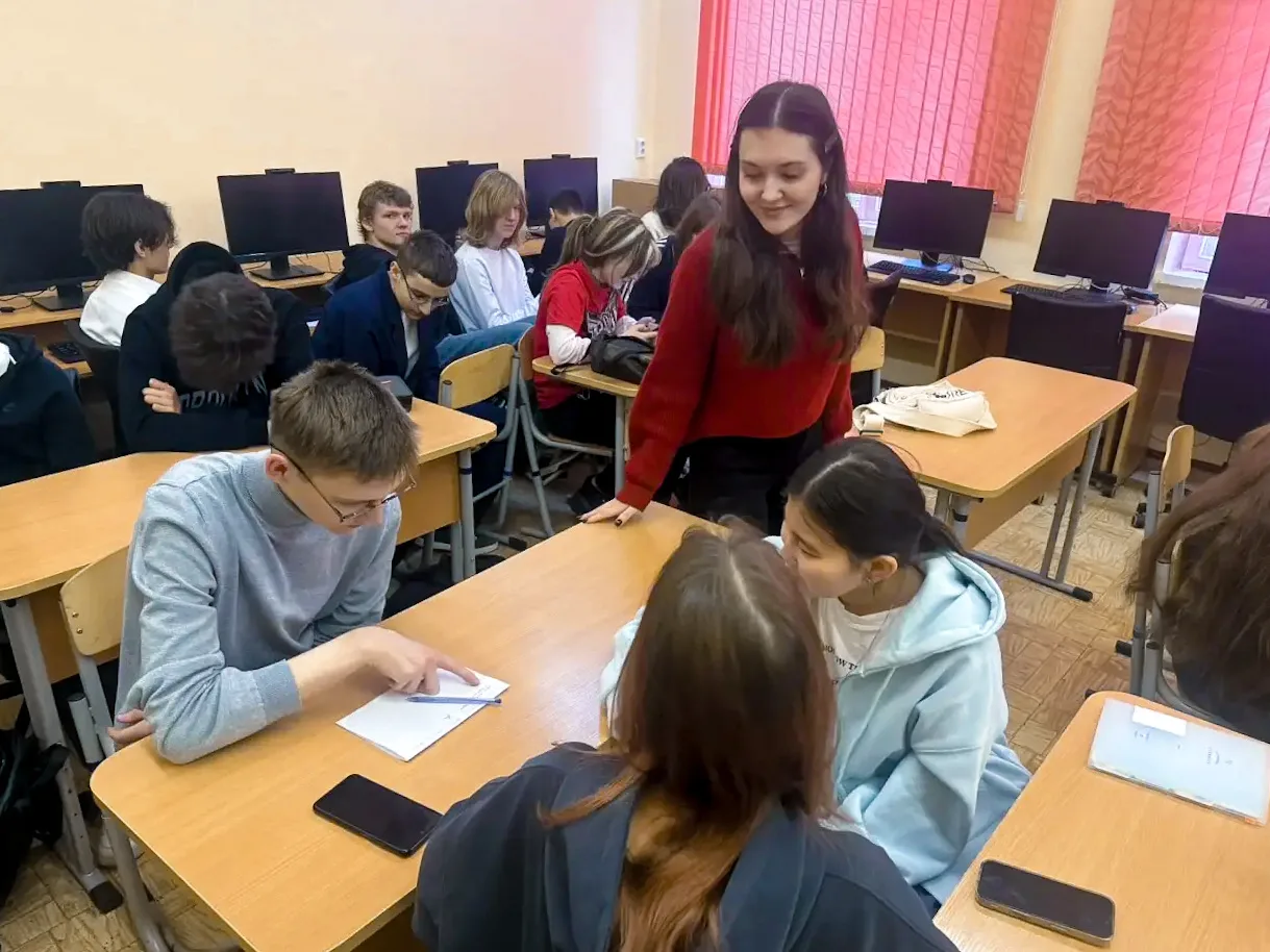 НАСТРОЙ НА УСПЕХ 🙌🏼  Для учеников 9-х и 11-х классов прошли тренинги на тему «Психологическая подгот