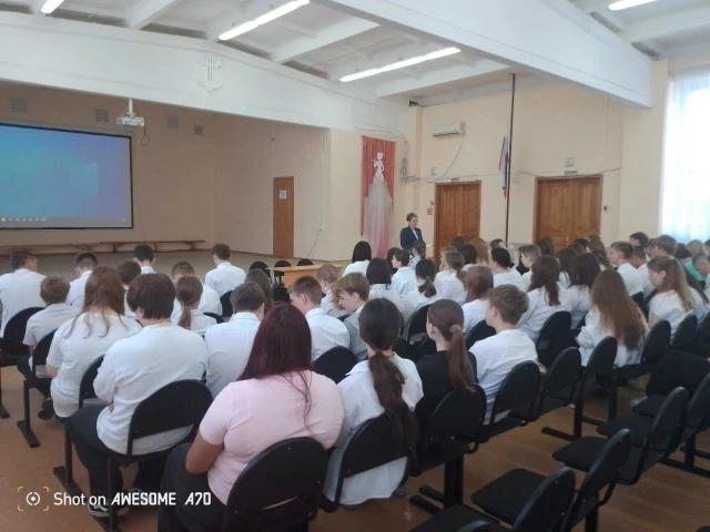 Старшеклассники Таловского района делают первые шаги к будущей профессии. Для учеников ...