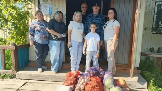 Приставы Тасеевского района собрали овощи для бойцов СВО