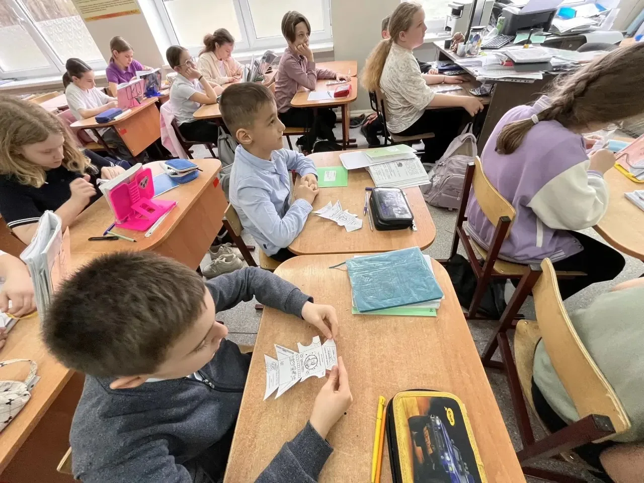 «Путешествие в мир космоса»: библиотечный урок для 4 «А» о великих основоположниках космонавтики  15