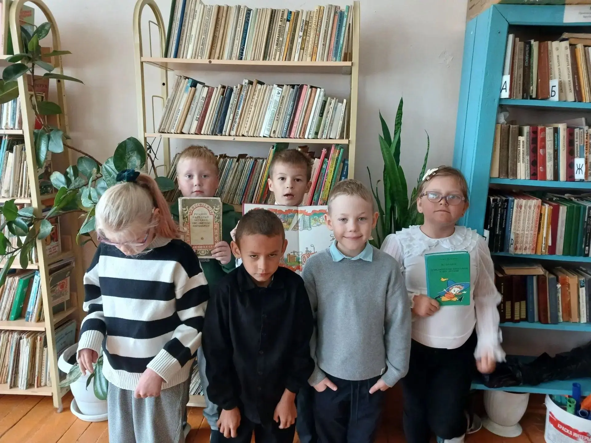 Календарь первых! 15 сентября наши первоклассники впервые побывали в школьной библиотек...