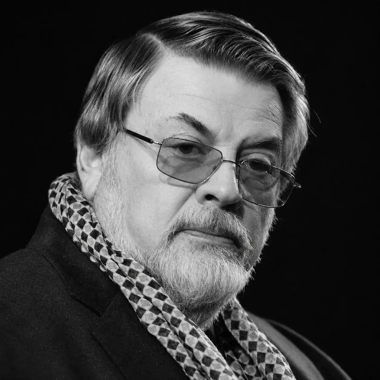 «Сидел я как-то, ел шашлык и размышлял о всяком. Что такое хваленая французская кухня? ...