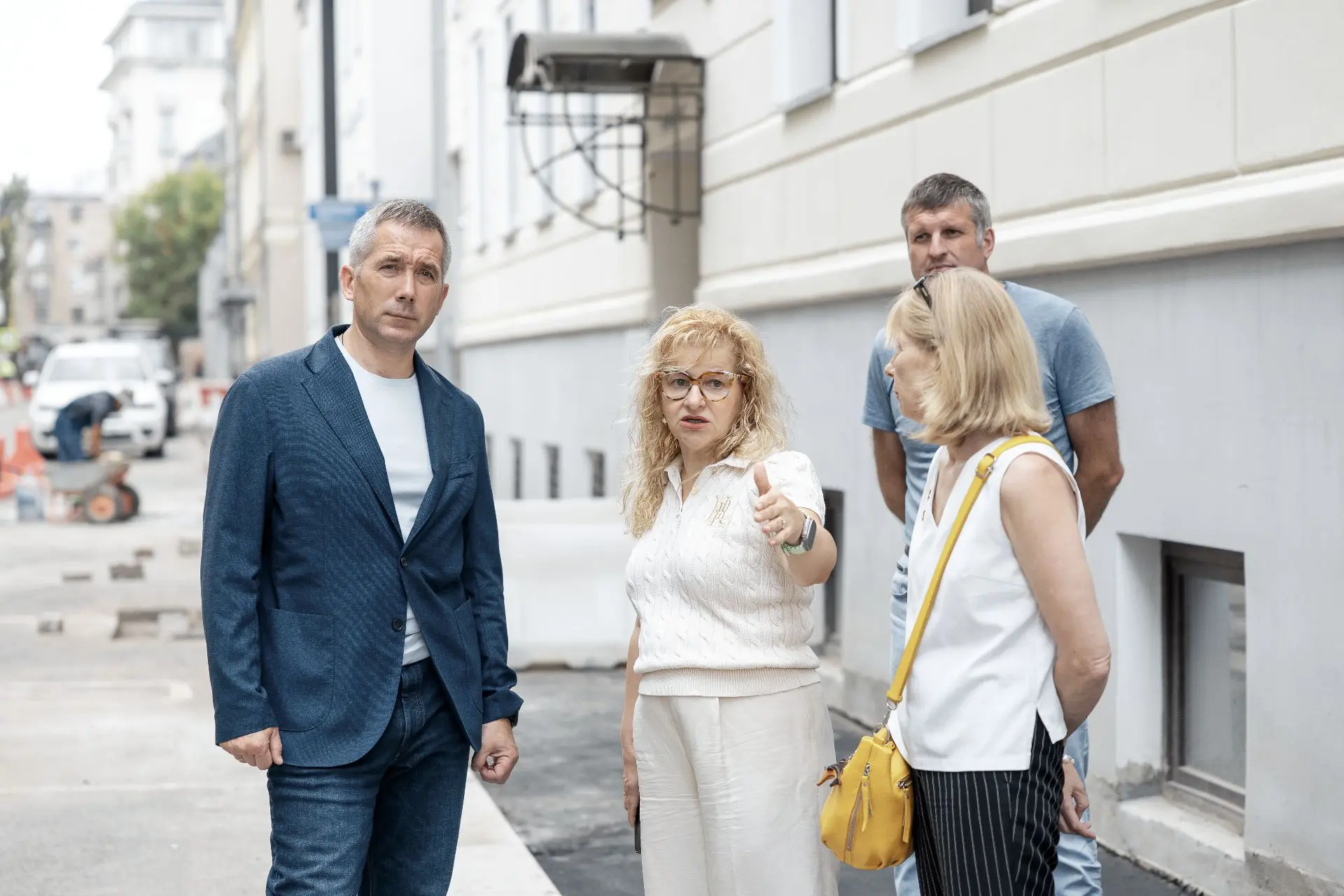 Активисты Басманного района пригласили меня принять участие в обсуждении работ по благоустройству ег