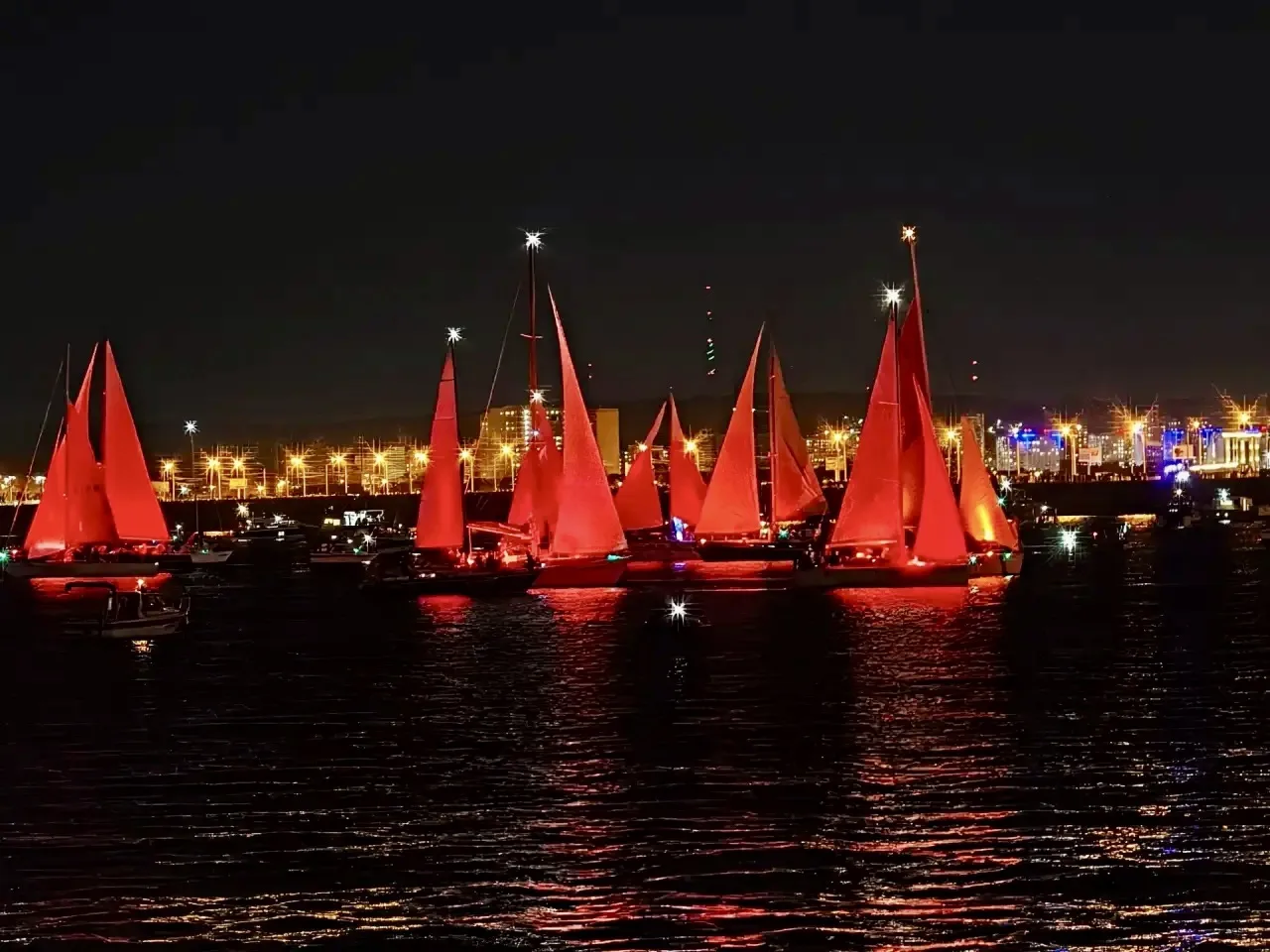 Алые Паруса⛵️⛵️⛵️