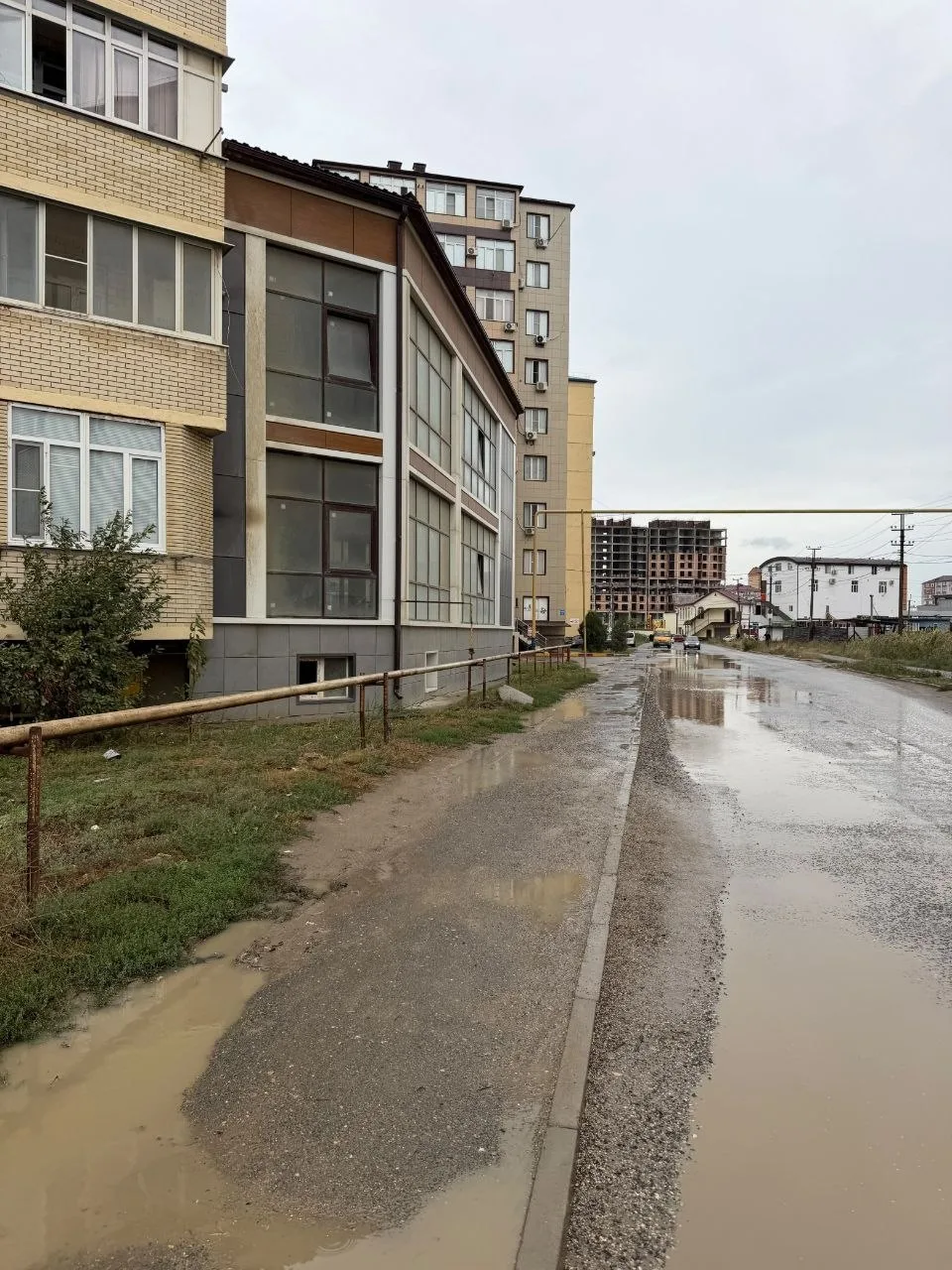 🚸 Тротуар на Кавказской освободили от машин