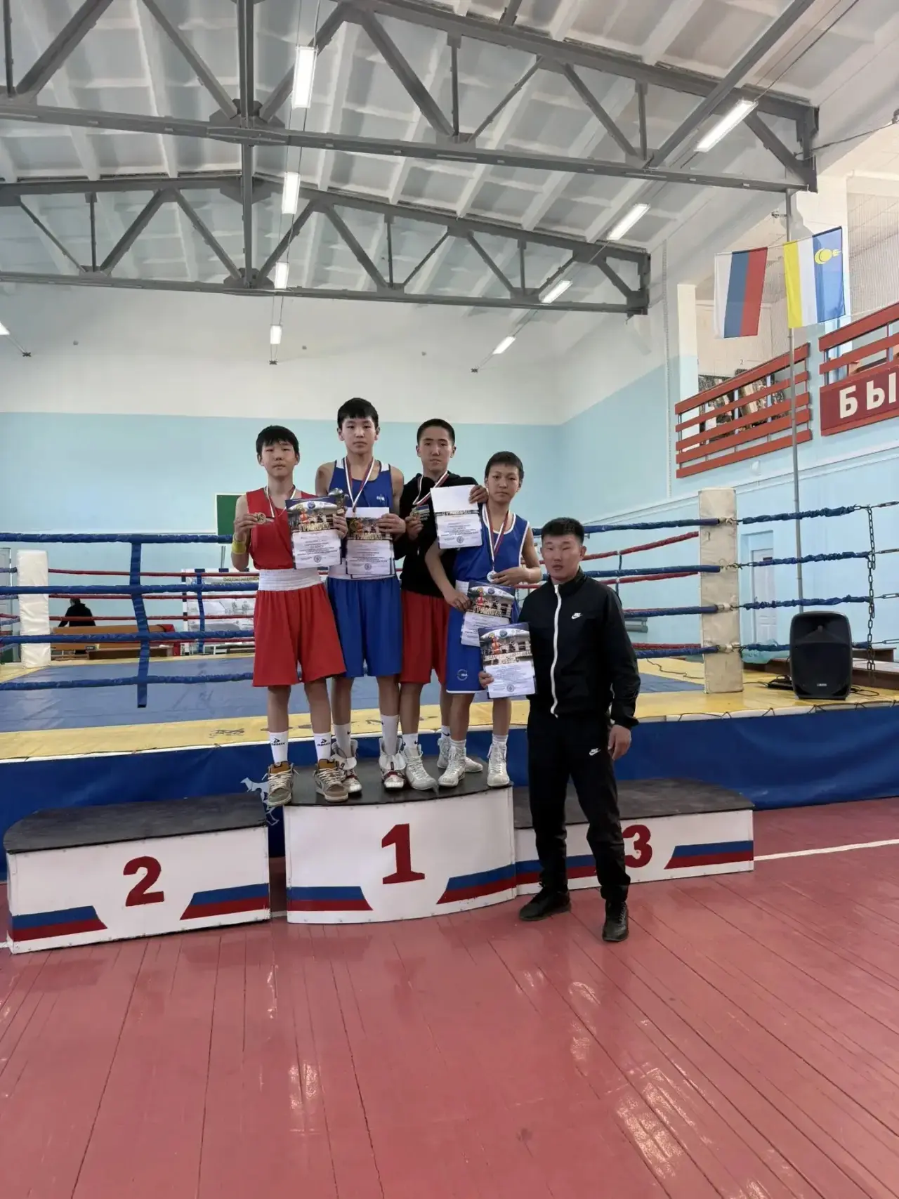 🥊 С 1 по 3 мая наши юные спортсмены по боксу приняли участие в Республиканском турнире по боксу пам