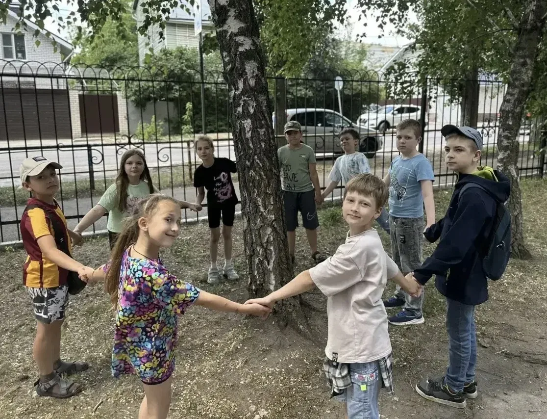 23 июня — День фотографа! 📸
Сегодня в нашем пришкольном лагере прошёл масштабный фотоквест «Лето на