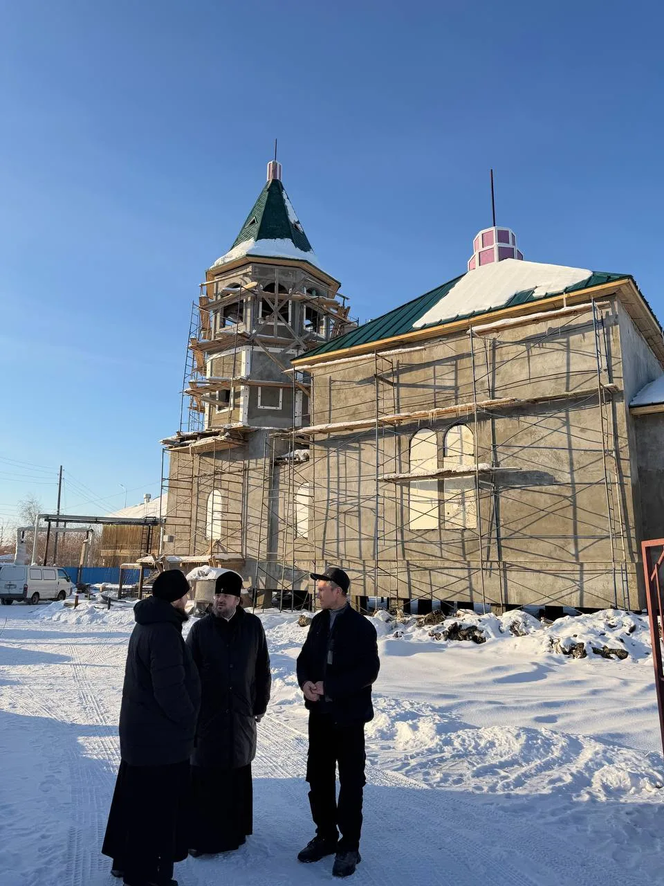 Состоялось совещание по вопросам строительства Крестовоздвиженского храма — Якутская еп...