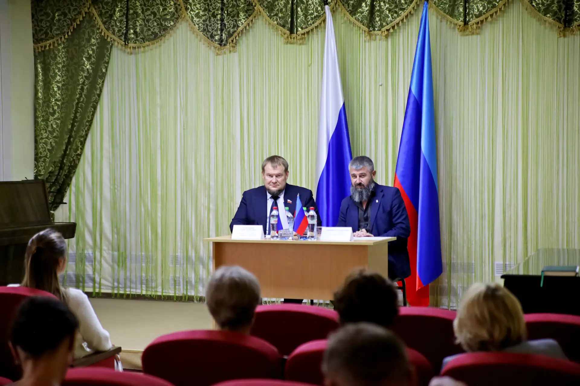 🤝 Андрей Сопельник и Денис Колесников посетили Меловое с рабочим визитом

Первый заместитель Предсе