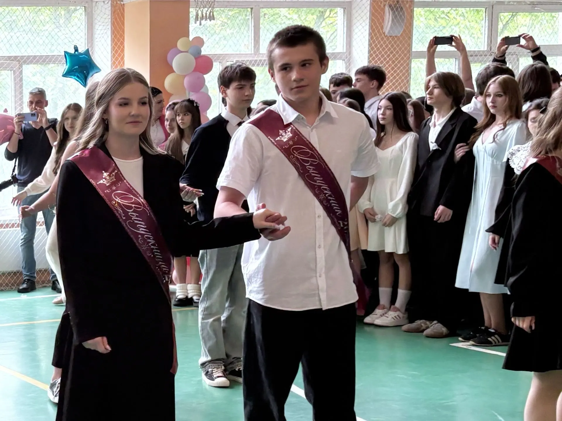 🔔 Шаг в будущее: поздравляем наших девятиклассников!

Последняя пятница мая получилась по-настоящем