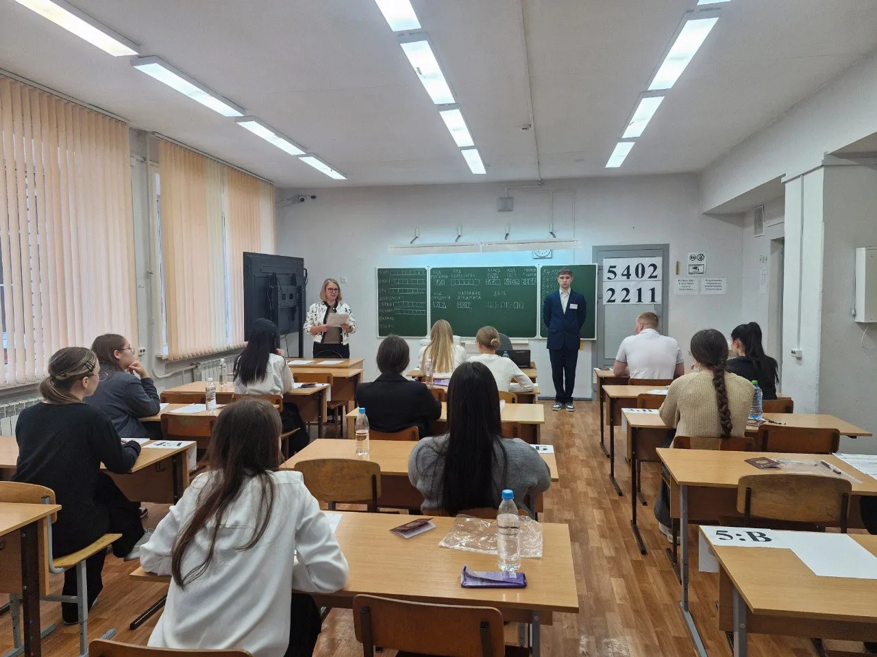 Сегодня в МБОУ "Школа №62" проходит региональная акция "Всё решают только знания: разберем со специа