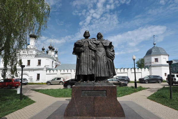 День семьи, любви и верности — один из самых молодых государственных праздников. Он пол...