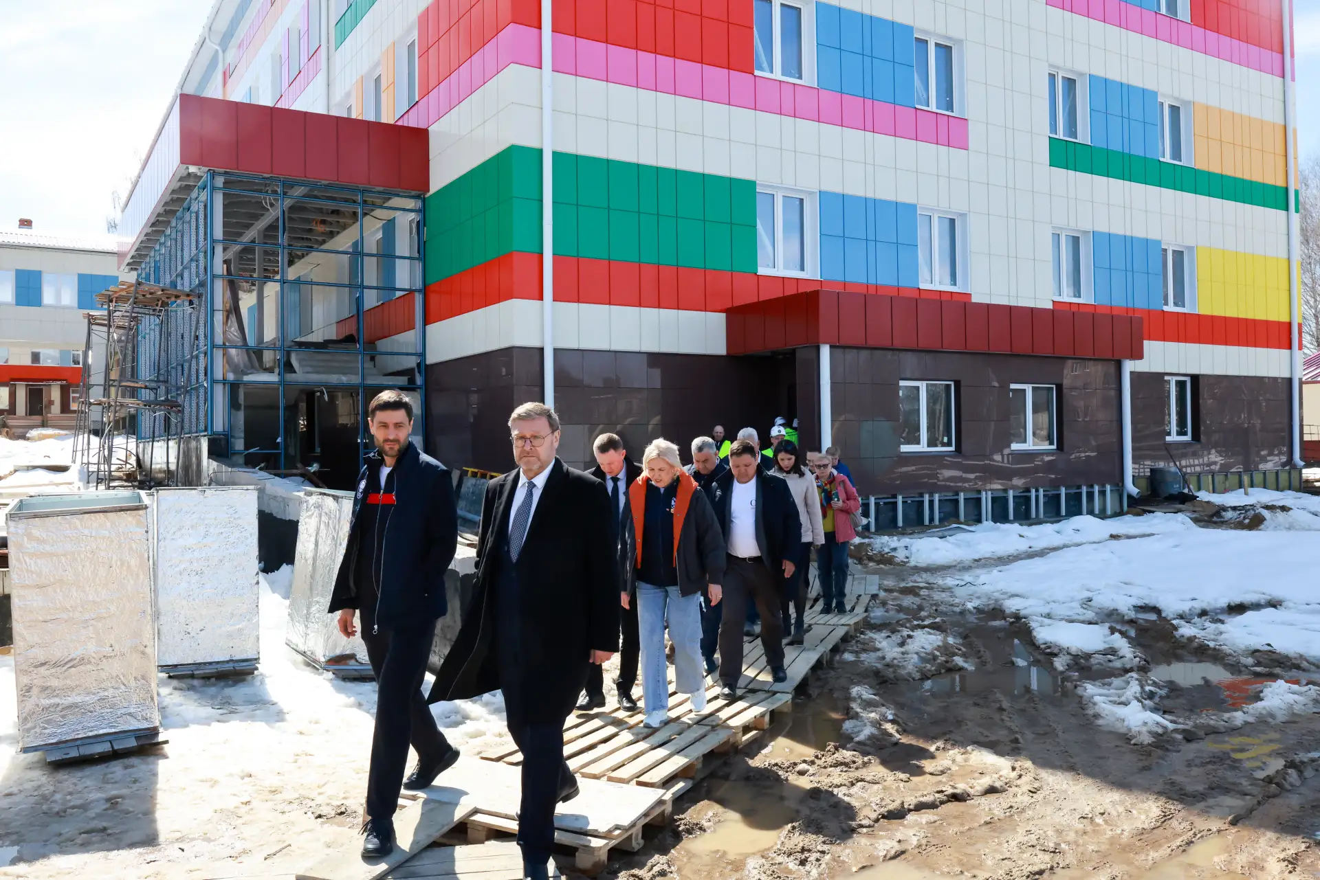 В Республике Марий Эл сенаторы оценили поддержку ветеранов СВО, работу перинатального центра и модер