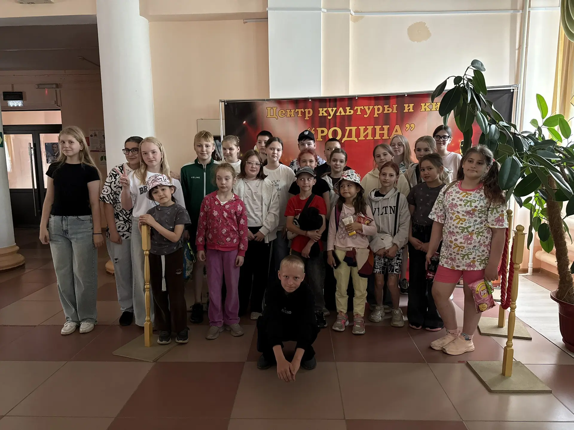 Еще один день, полный приключений и ярких эмоций, в лагере дневного пребывания!✨

2 июня отряд «Перв