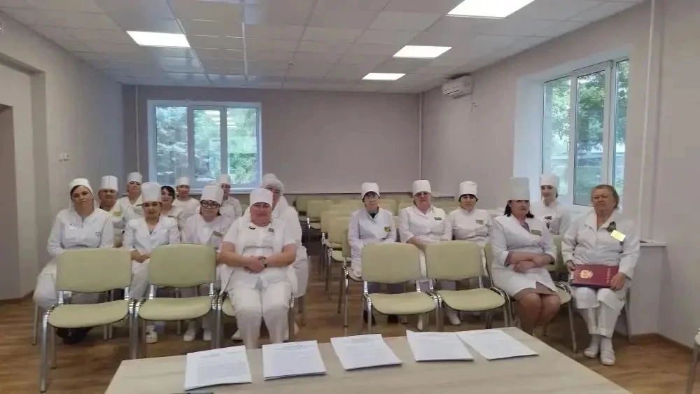🏥Специалисты медицинских организаций проходят обучение и оценку по профилактике ВИЧ-инфекции  🥼В Есс