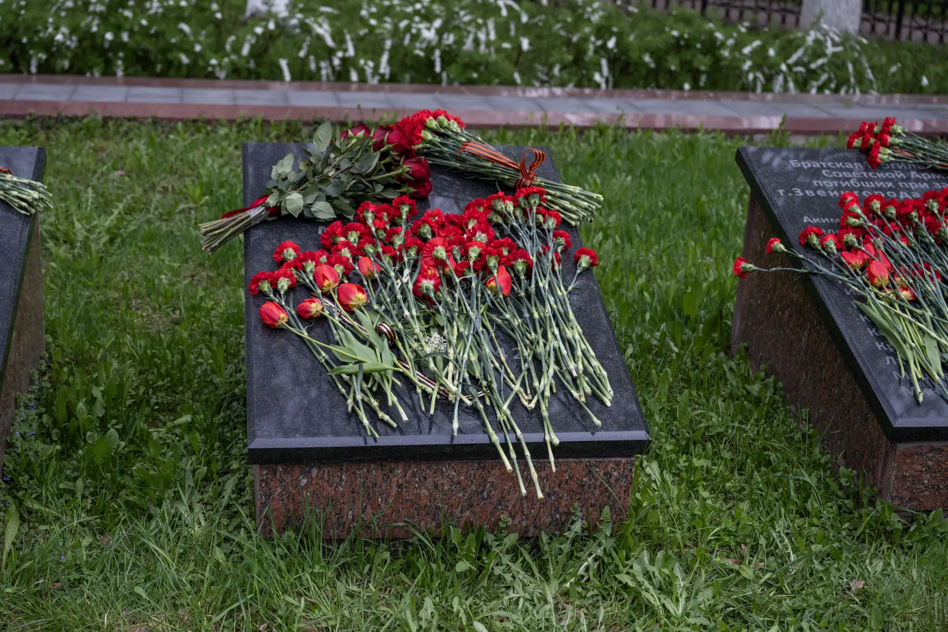 Немного «фото от меня». Уличный репортаж — не моя дисциплина, но тут повод появился. Уездно-посадско