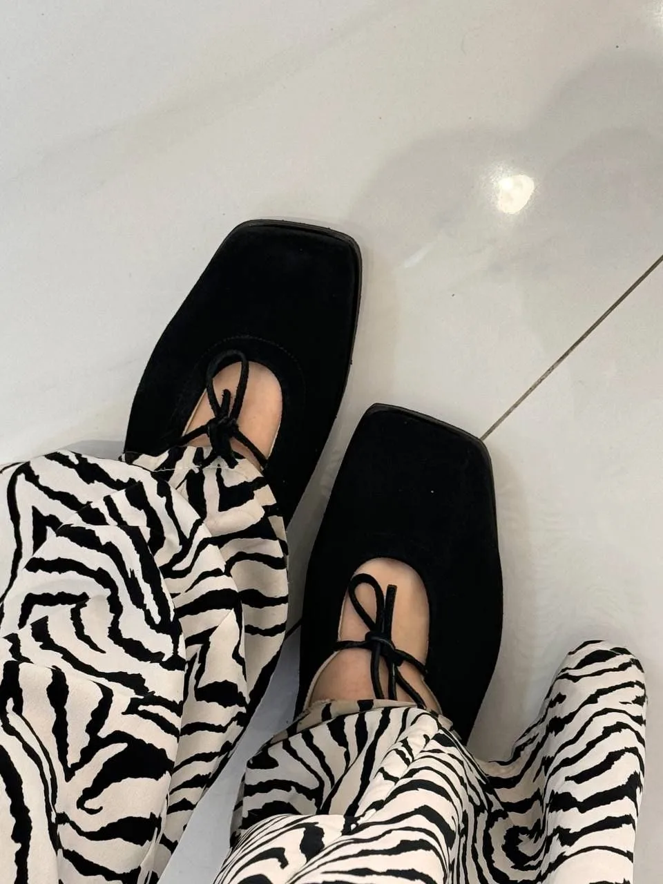 12100₽/36-42 

https://bakarini.ru/catalog/item/khanna_1/