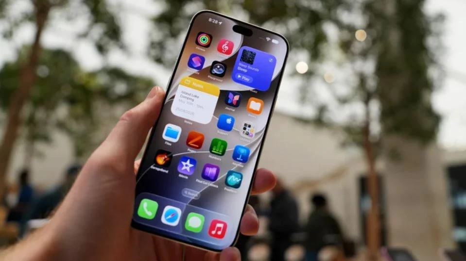 Apple признала сбой в iPhone 18 Pro Max у абонентов AT&T