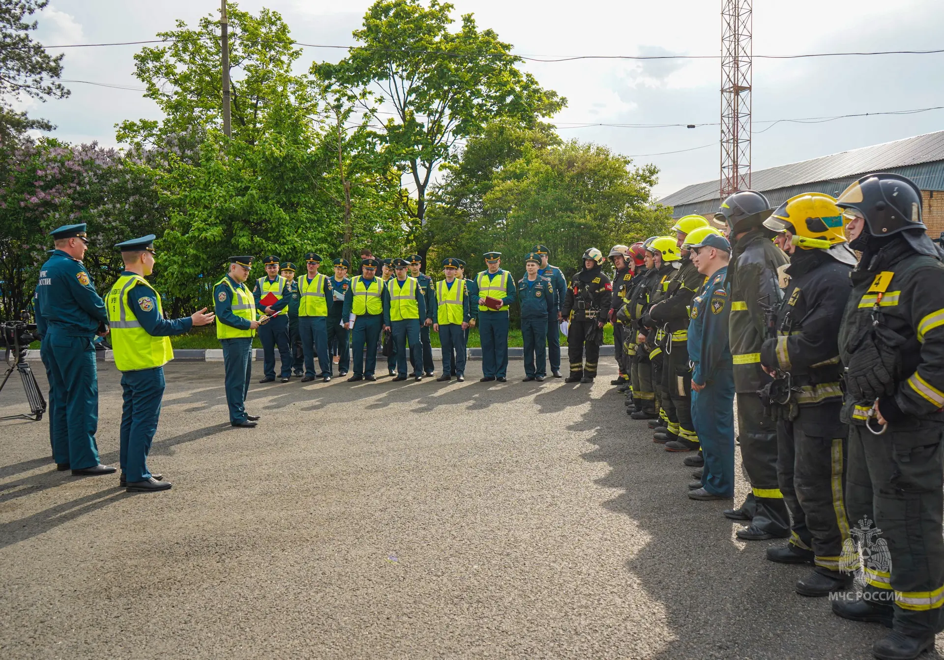 #БудниМЧС   🔘В Западном округе Москвы прошли пожарно-тактические учения по тушению пожара и проведен