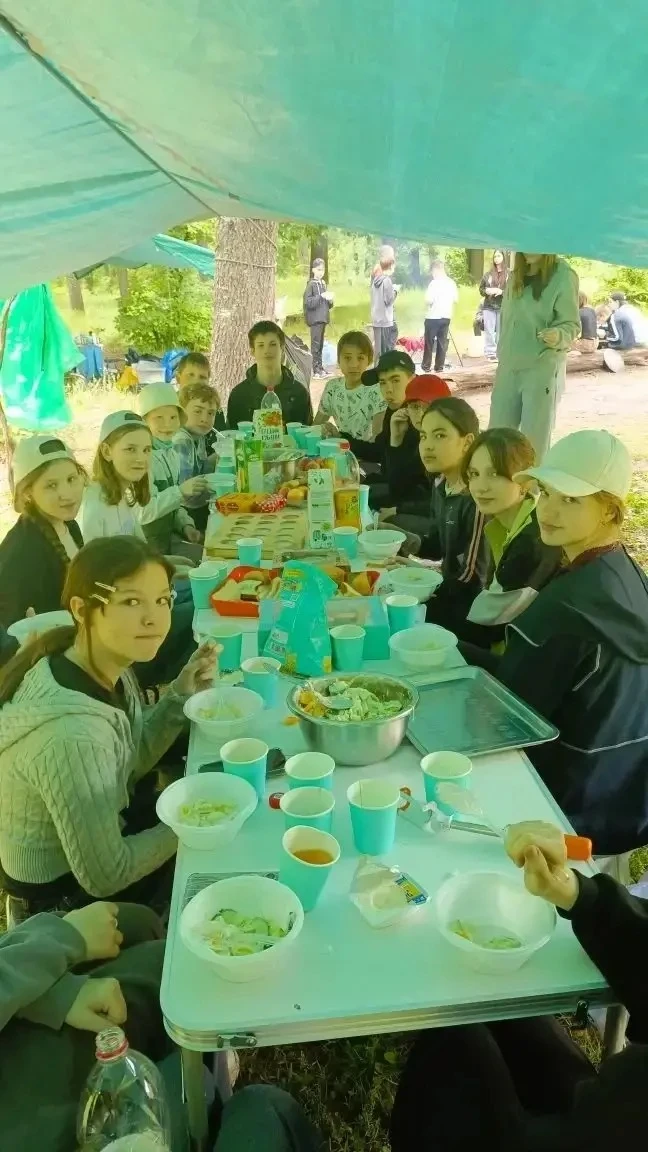 Активный выходной 6 «Г» класса в Котовске! 🌲🚣‍♂️  24 мая ученики 6 «Г» класса лицея №14 отправились 