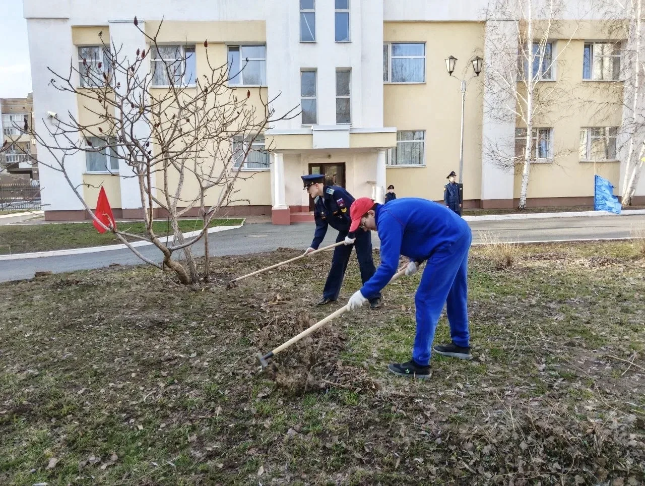 Накануне кадеты 2 учебного курса показали отличный пример заботы об окружающей среде!  Всем курсом о