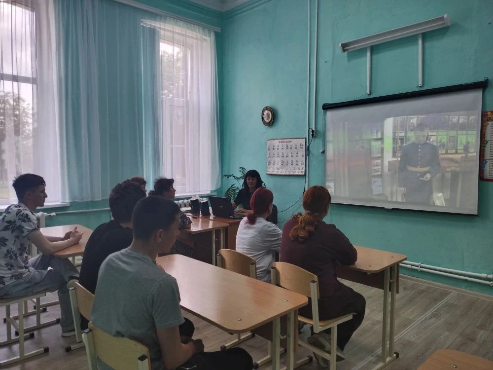 В рамках проведения кинофестиваля "Потомки Победителей" учащиеся посмотрели видеоролик ...