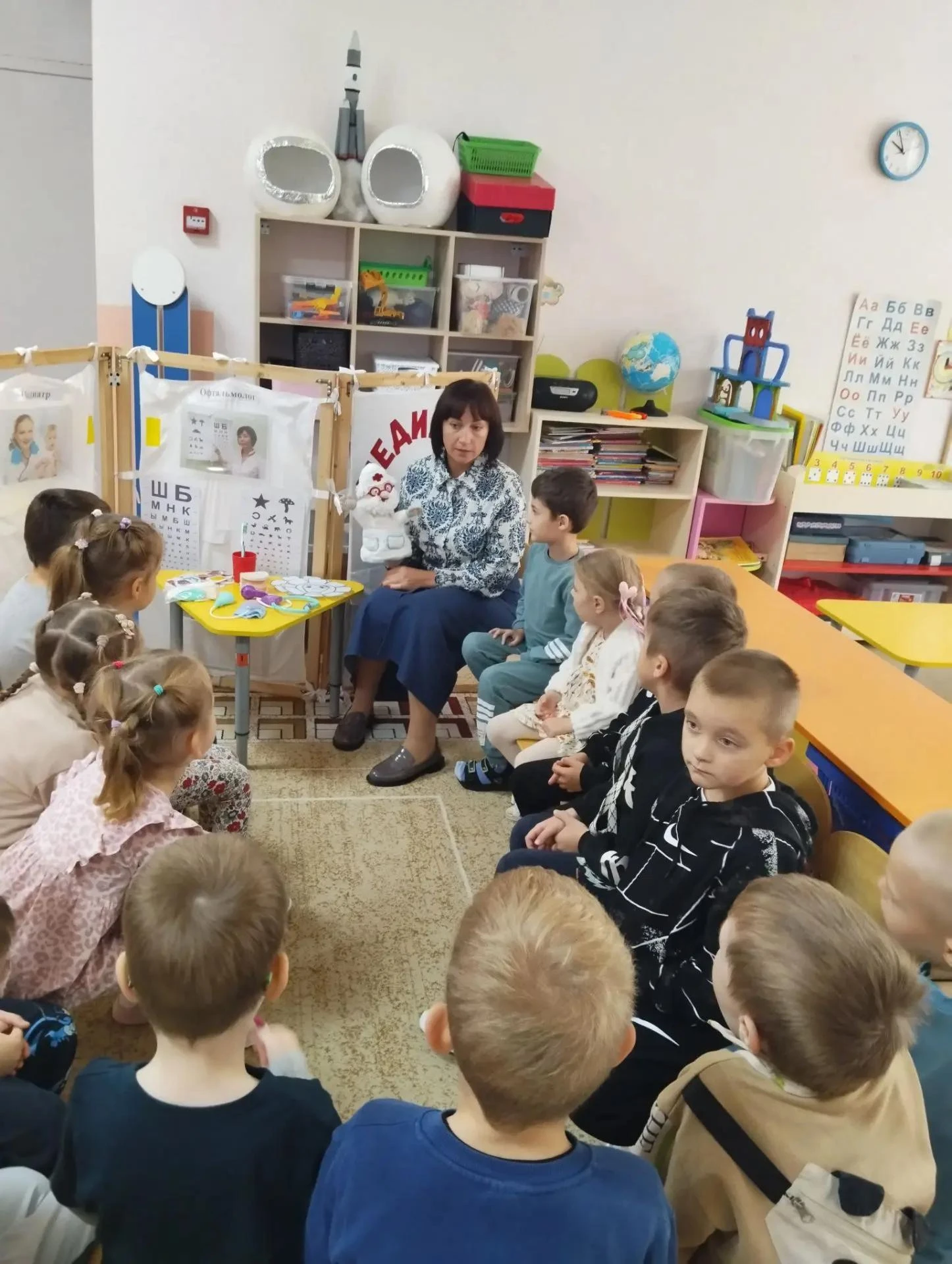 🩺 «Профессия — врач»: как прошло наше занятие ко Дню медицинского работника
