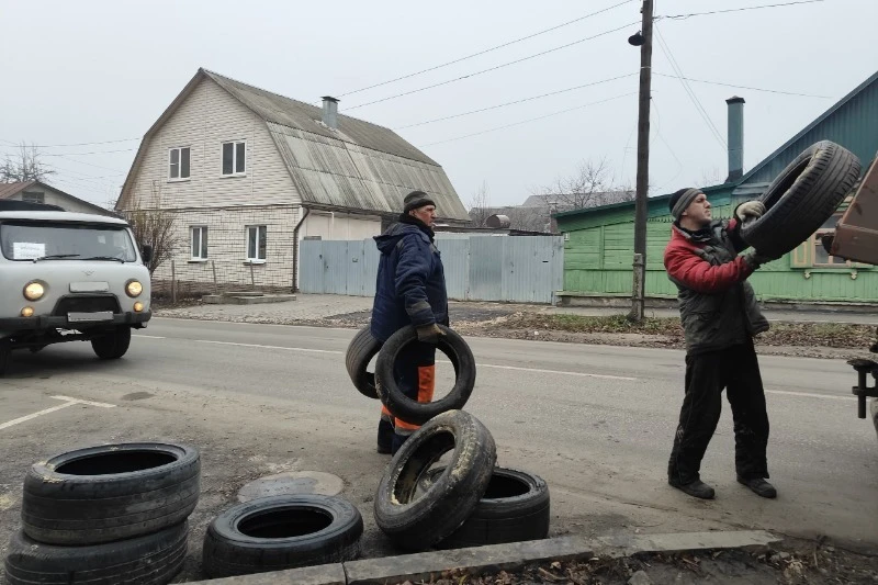 ❓Тамбовчанам рассказали, куда можно сдать старые автомобильные шины на переработку

Старые автомобил