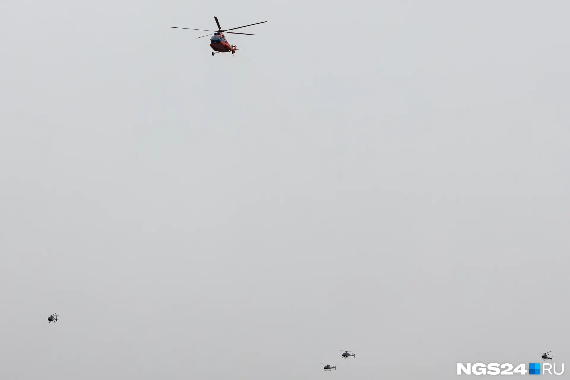 Брат женщины-пилота вертолета Robinson R44, пропавшего в Тернейском округе месяц назад,...