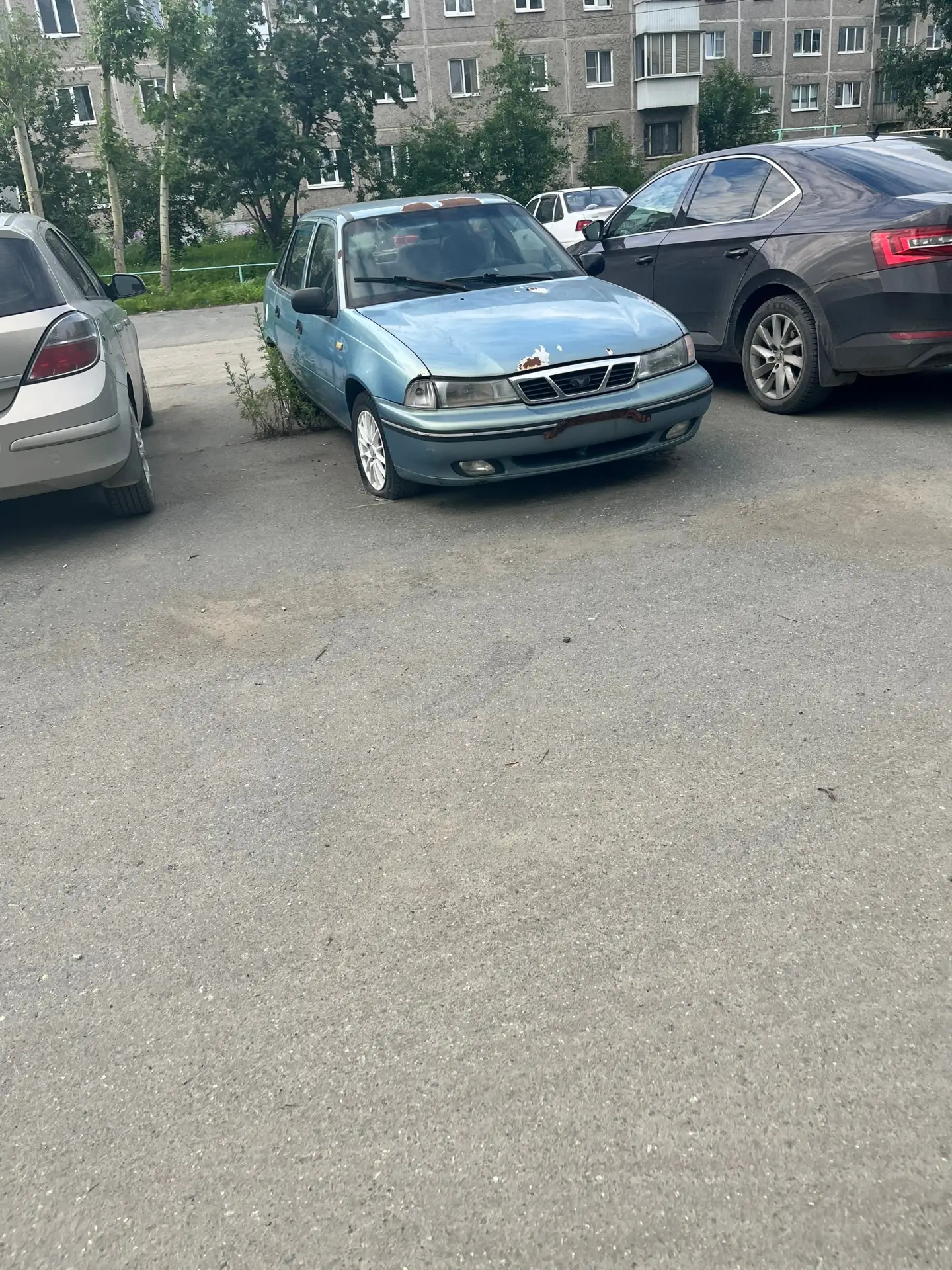 Ищу хозяина данной авто, стоит уже несколько лет!!!