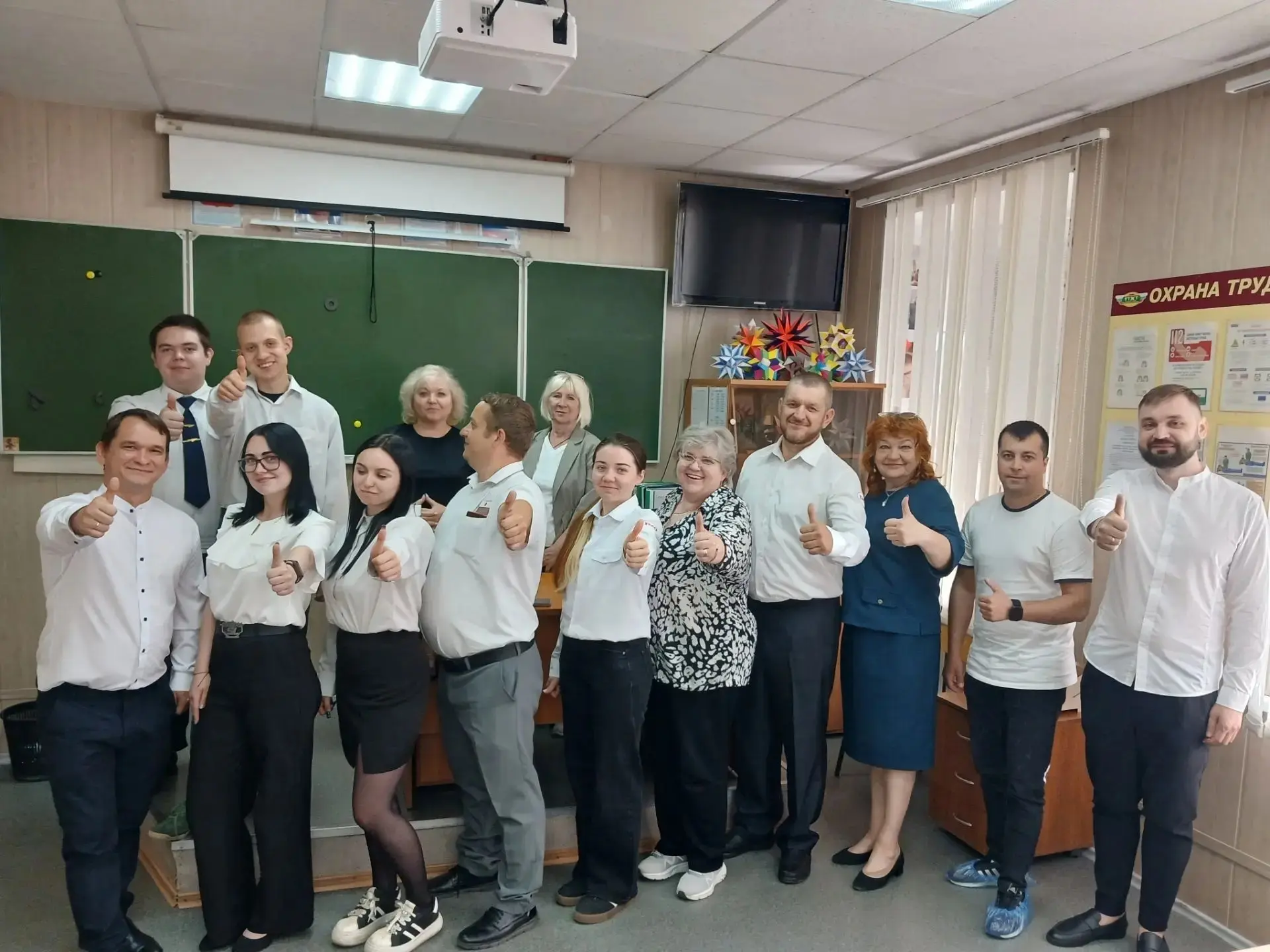 🎉 Успешная защита дипломных проектов! 📕📘

🎓 2⃣0⃣ июня 2026 года в Узловском железнодорожном техн