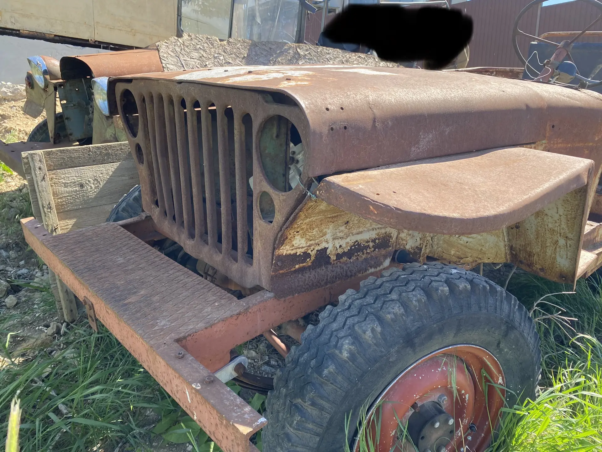 Брошенные ретро. Остатки внедорожника Willys MB. Увы, оригинального осталось мало. Тако...