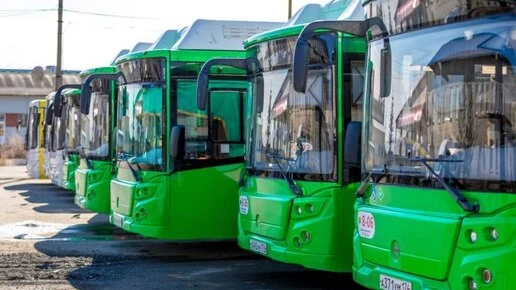 Автобусы в Челябинске начали готовить к зиме
