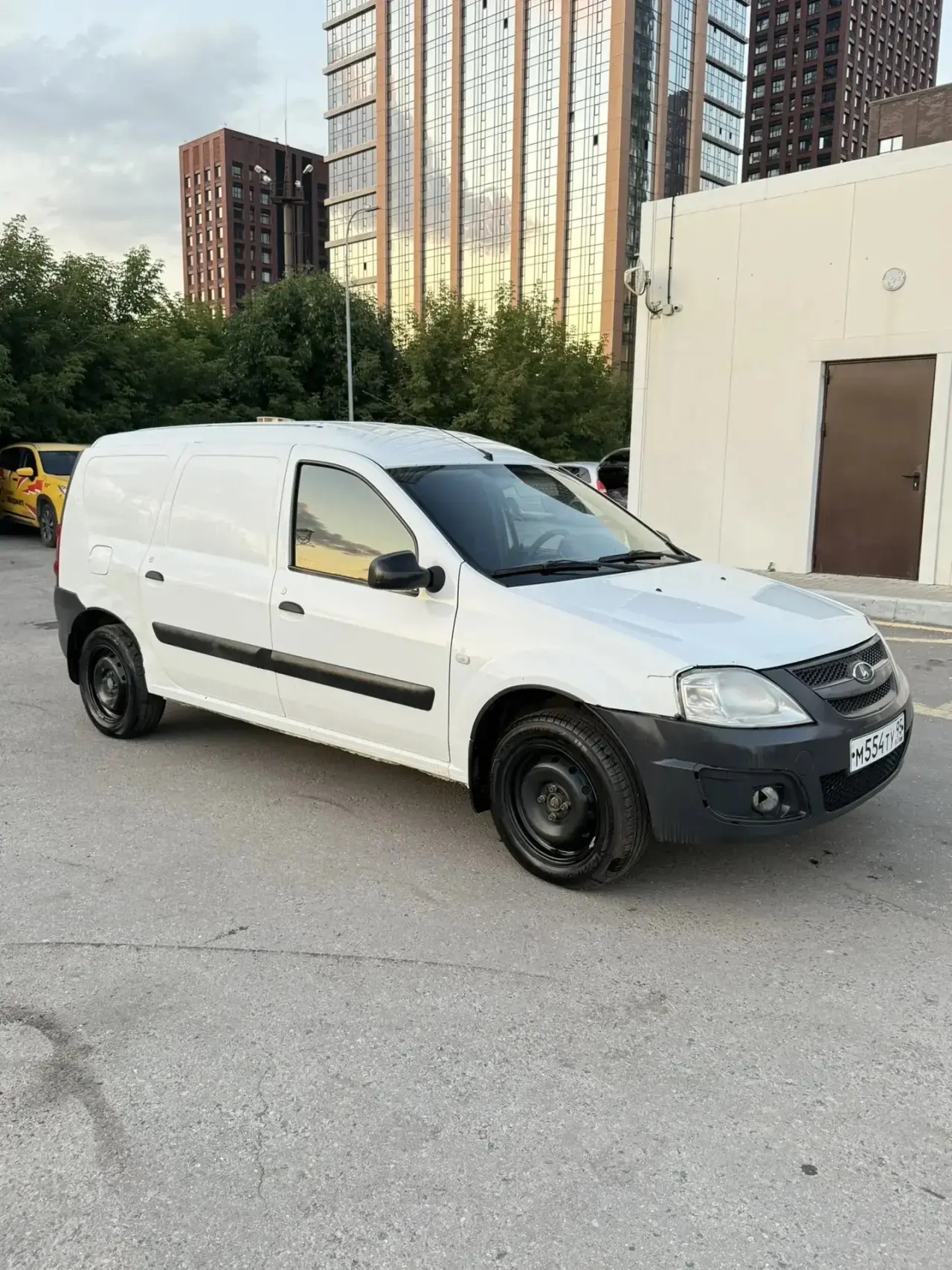 LADA LARGUS 2016;