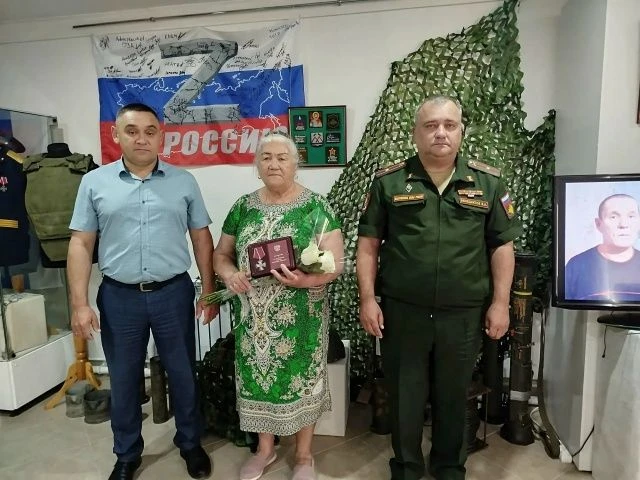 Сегодня военный комиссар Матвеевского, Асекеевского районов, Абдулинского муниципального округа Вита