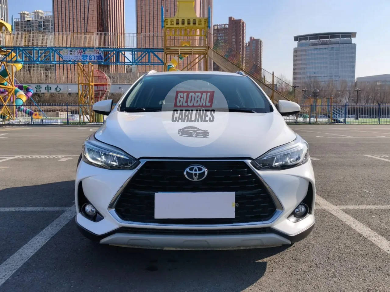 TOYOTA YARIS L ZHIXUAN X за 1.370 млн!  • 2022/02 • 1.5 л. бензин / 112л.с / CVT • пробег - 33 300 к