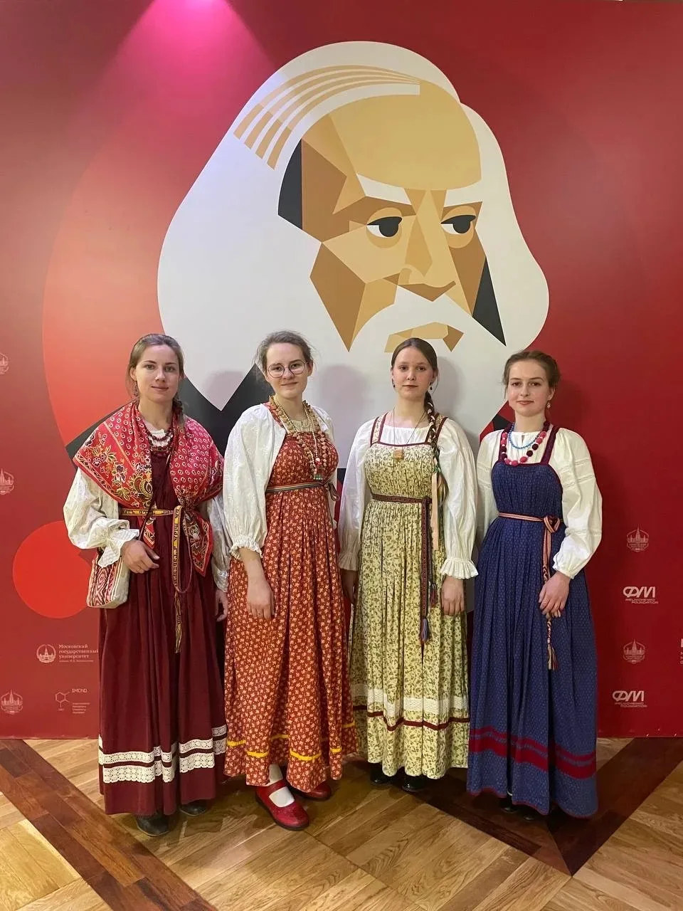 ФЕСТИВАЛЬ "МОЛОДЫЕ ТАЛАНТЫ ОТЕЧЕСТВА"

Фольклорный коллектив "Калинушка" стал призёром регионального