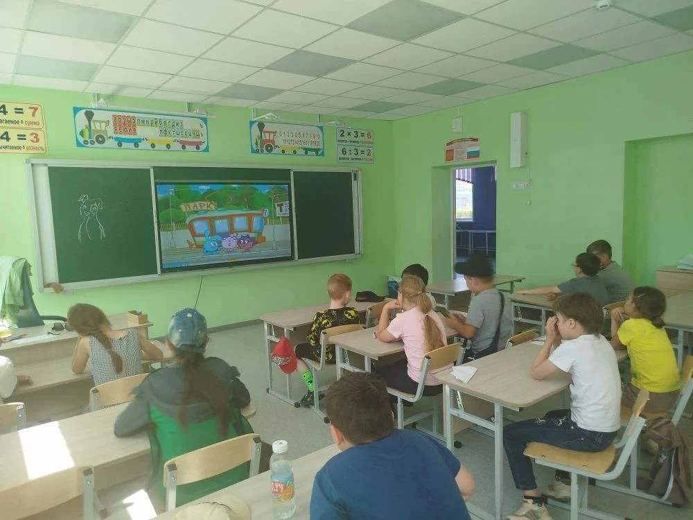 В рамках профилактической акции "Неделя безопасности" с 15 по 19 июня с детьми летнего ...