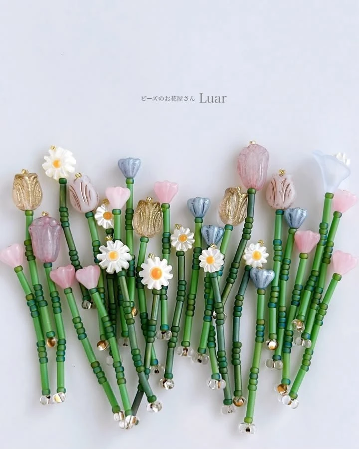 Очень миленькие цветочки 🪻🌷🌻