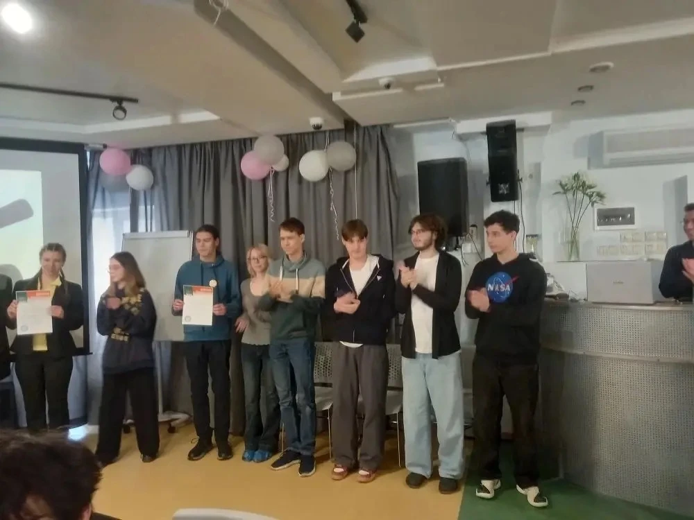 🎉Сборная команда 9 и 11 классов заняла 2 место в городской игре "Лингвистическая мозгобойня - 2026".