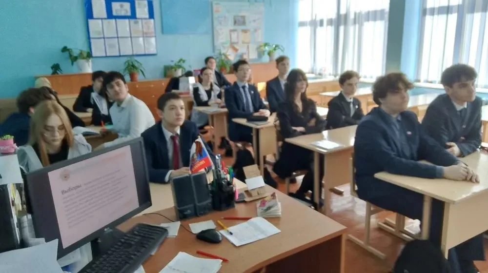 23 апреля в нашей школе (1 и 2 корпусе)  прошли Уроки права «Хочу всё знать о выборах» в рамках Дека