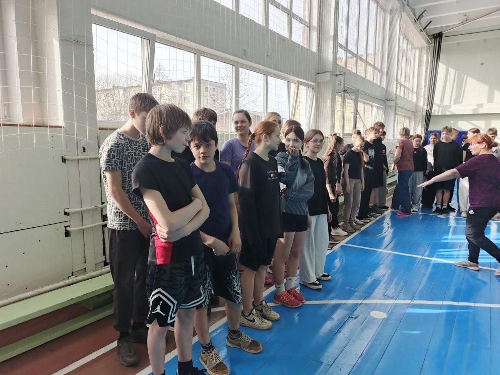 Поздравляем сборные  команды 5-х и 7-х классов школы, занявшие I места в муниципальном ...