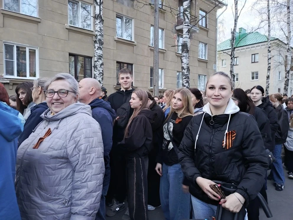 Школа — это одна большая семья. 👨‍👩‍👧‍👦