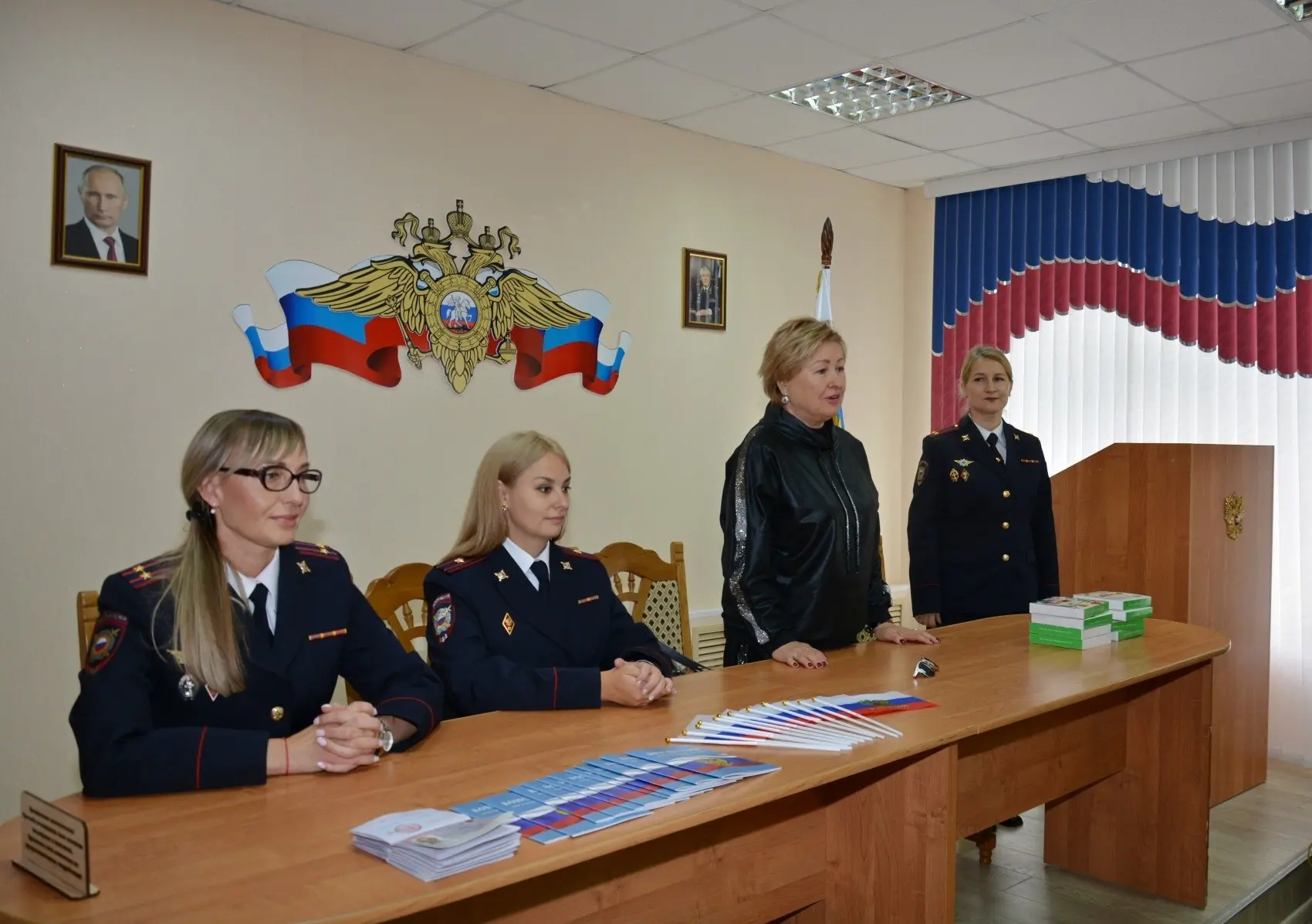 Первые паспорта вручили юным смолянам