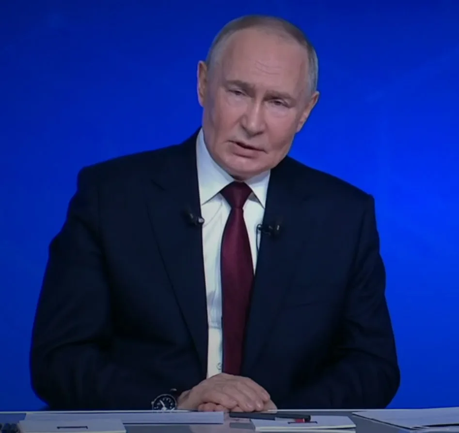 На прямой линии Президент Владимир Путин ещё раз подчеркнул: наши войска наступают по всей линии бое