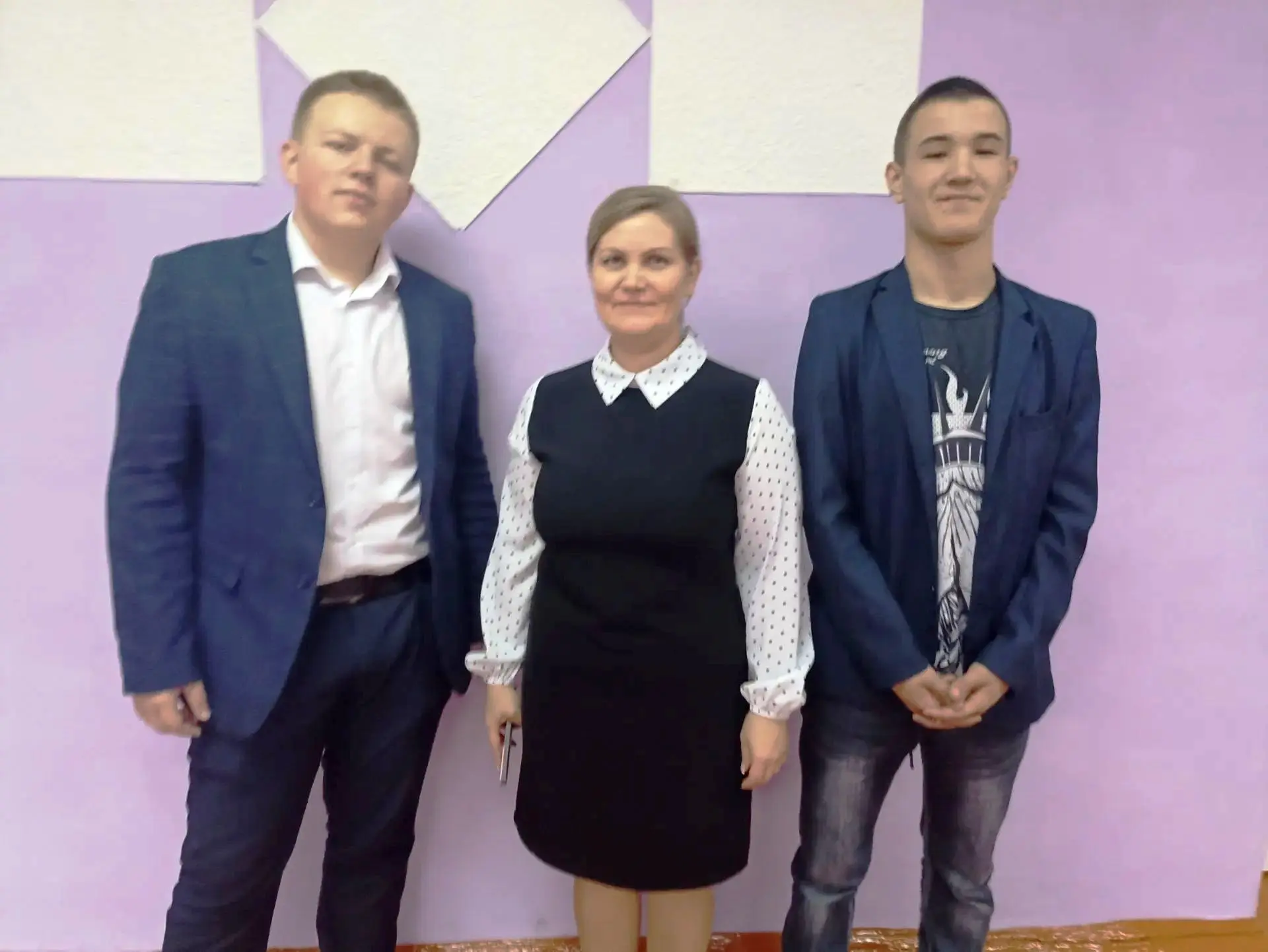 🍂Сегодня, 5 октября, в нашей школе было по-особенному шумно и весело! В честь Дня учит...