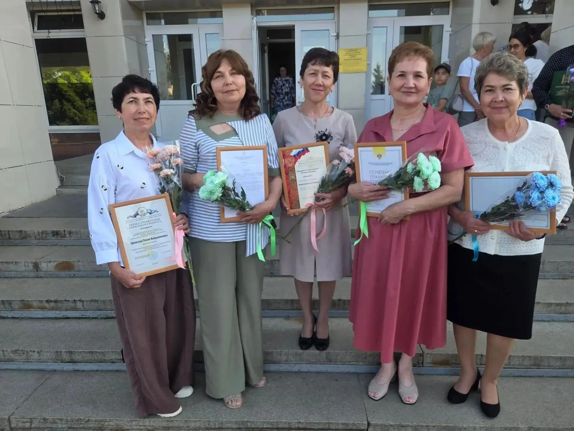 В преддверии Дня медика в Красноусольском чествовали тех, кто дарит гафурийцам здоровье