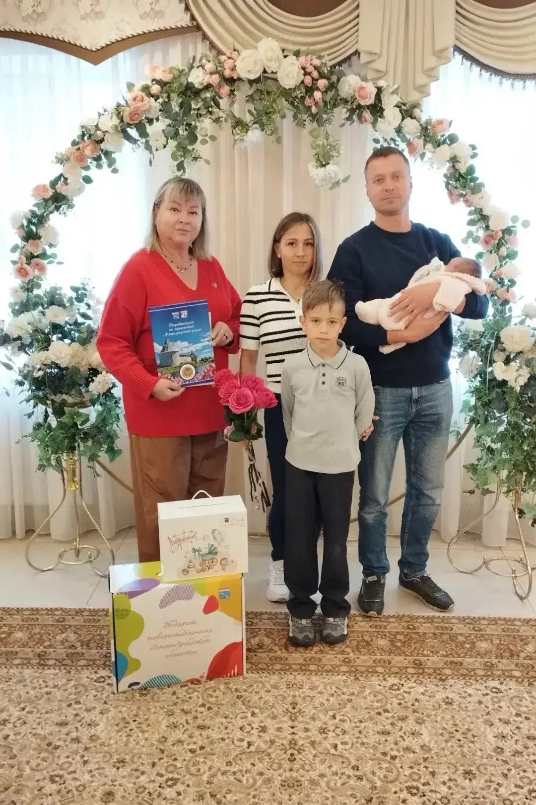 🌸В этот особенный и счастливый день в Приозерске зажглась новая маленькая звездочка!