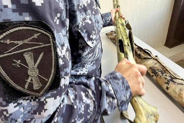 🔫 У сахалинцев изъяли 18 единиц оружия, ещё 8 ружей владельцы сдали сами

Сотрудники Росгвардии на 